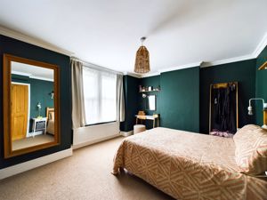 Bedroom- click for photo gallery